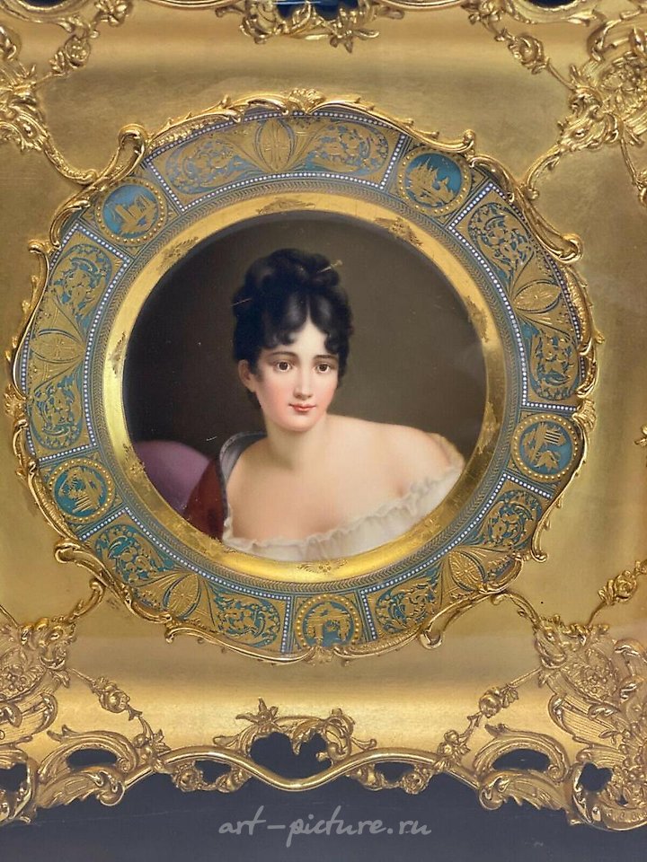 Royal Vienna Porcelain , Royal Vienna Porcelain Cabinet Plate of a Beauty