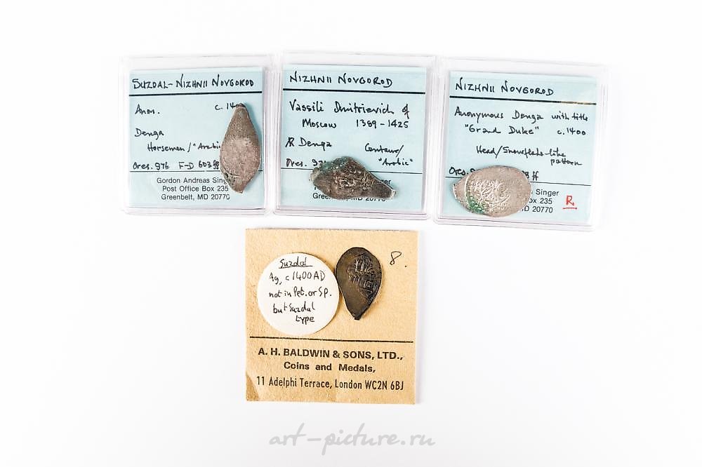 俄罗斯银 , 世界货币和货币：中世纪银币组。