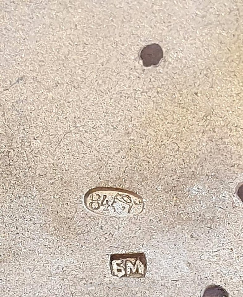 Русское серебро , Шкатулка из русского серебра 84 пробы с подписями и элементами из золота и эмали