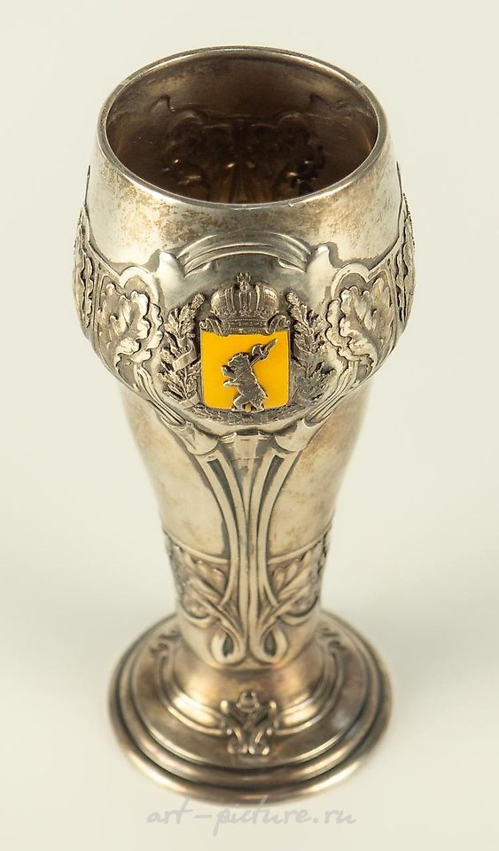 Russian silver , Cup with enamel coats of Yaroslavl