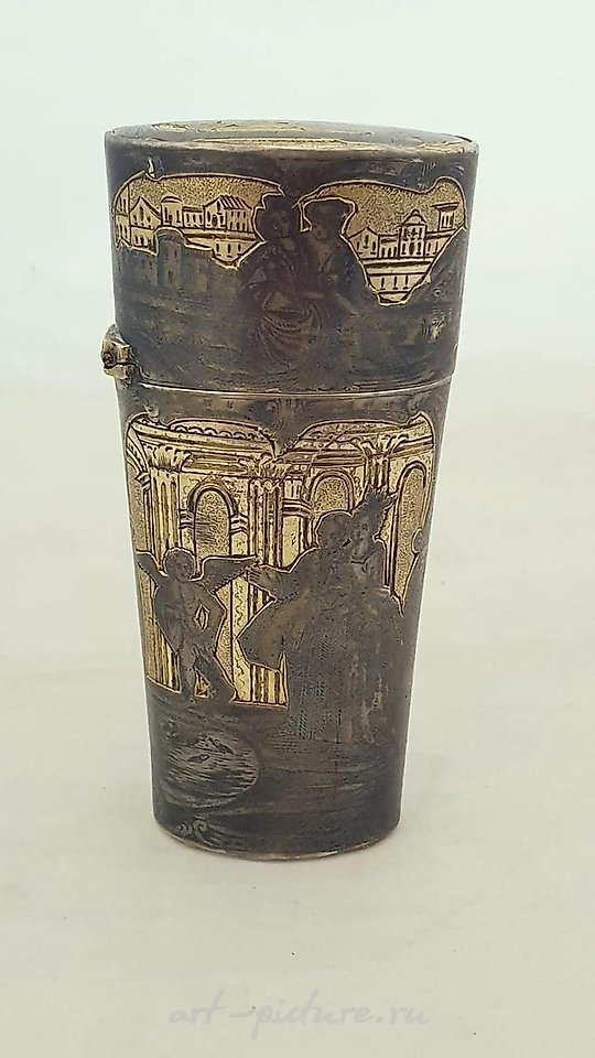 俄罗斯银 , 一个18世纪的俄罗斯鼻烟盒，由银色和金色和黑色制成，于1779年在Veliky Ustyug制造