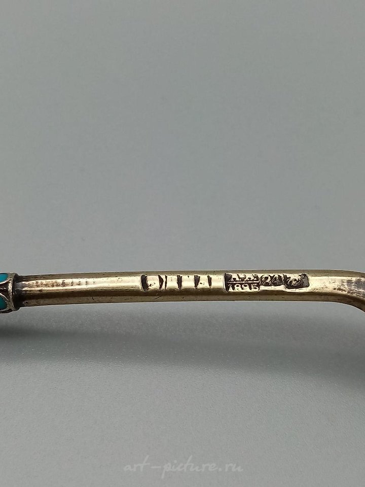 Русское серебро , Шесть серебряных золоченых русских чайных ложек с эмалью