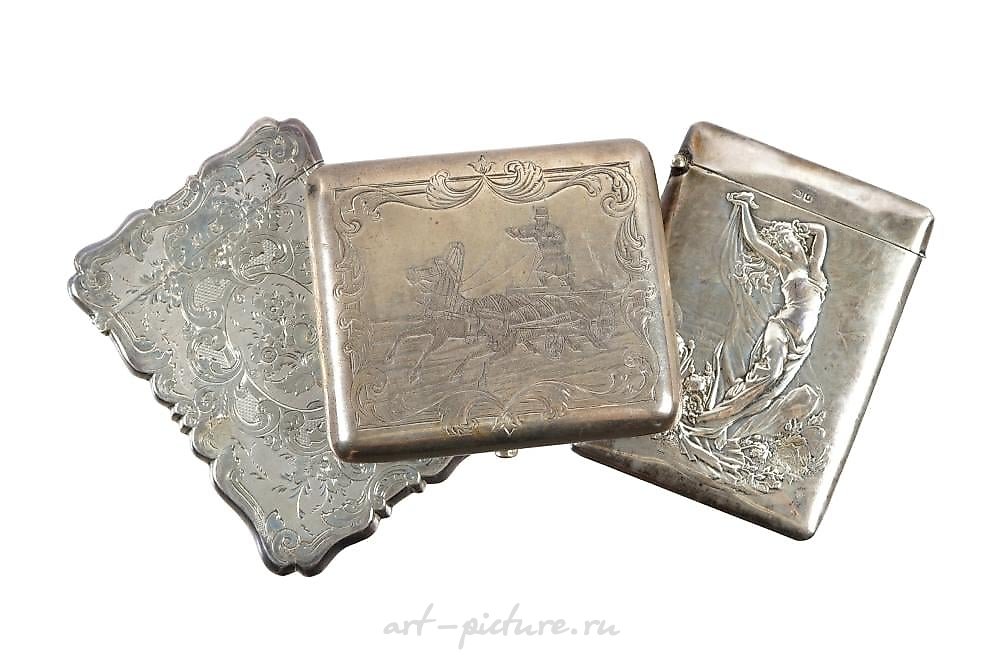 Русское серебро , Два серебряных эмалевых сигаретных кейса с цветочным и клеверным узором