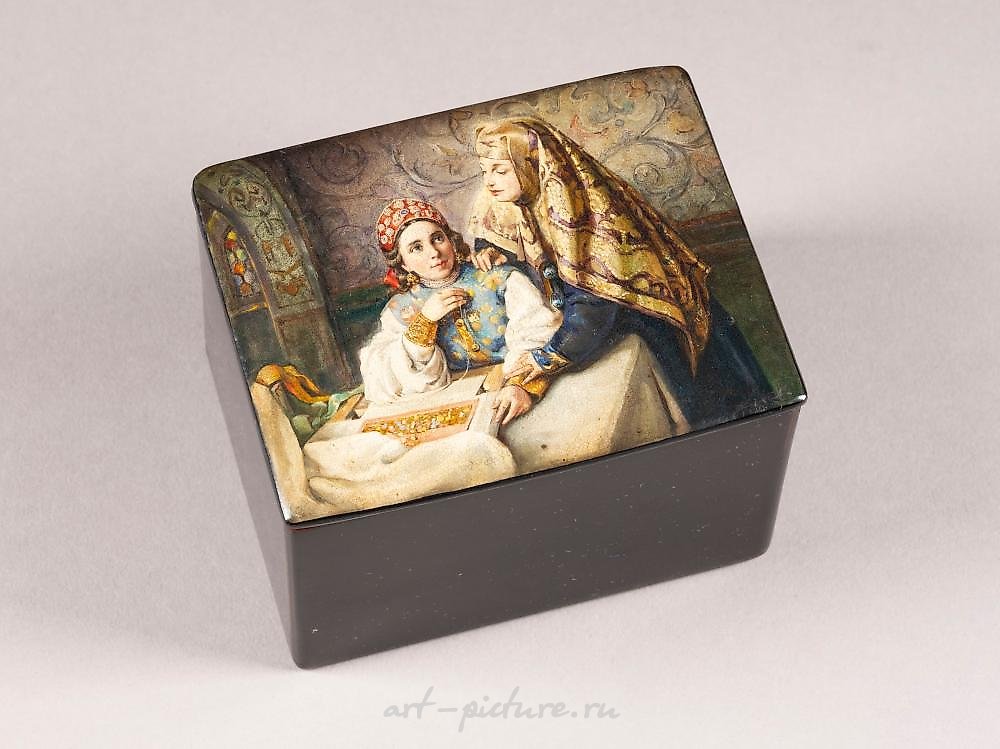 俄罗斯银 , 纸浆和"占卜师"漆制成的盒子