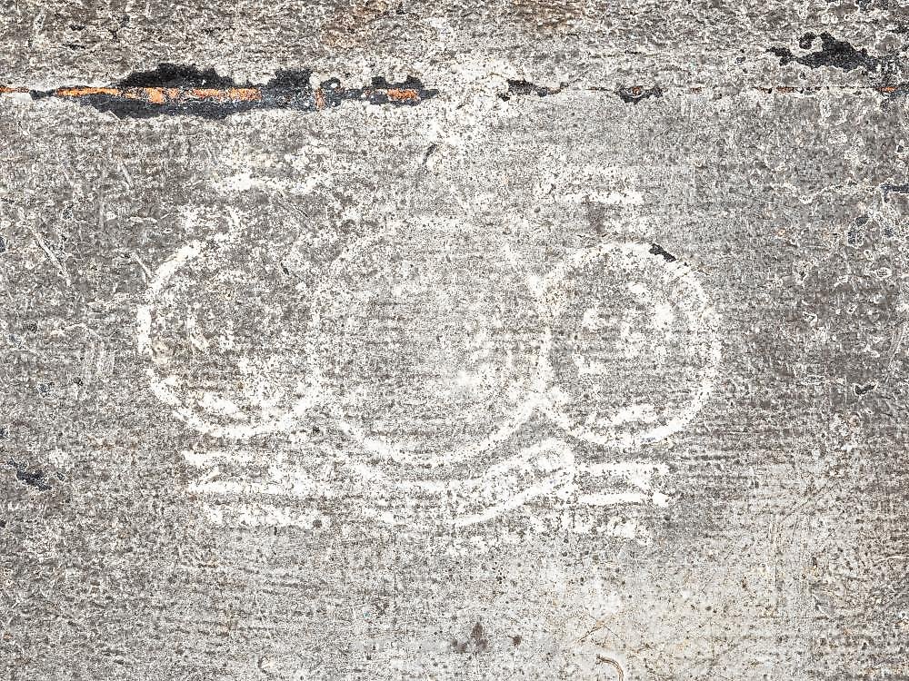 俄罗斯银 , 纸浆和漆制成的“朋友”盒子，灵感来自克拉夫迪·瓦西里耶维奇·列别杰夫的作品。