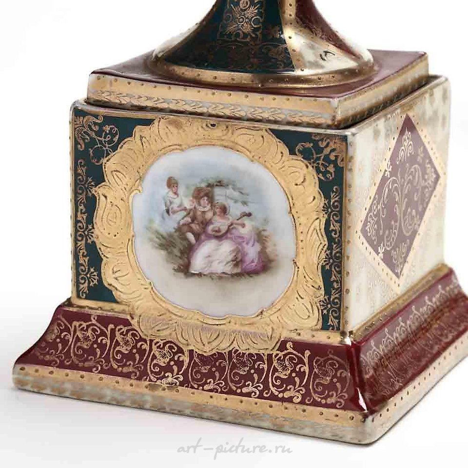 Royal Vienna Porcelain , A Pair of Royal Vienna Covered Jars
