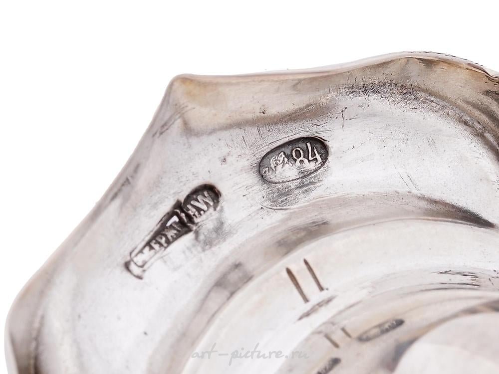 俄罗斯银 , 银酱汁碟，附有勺子和盖子。