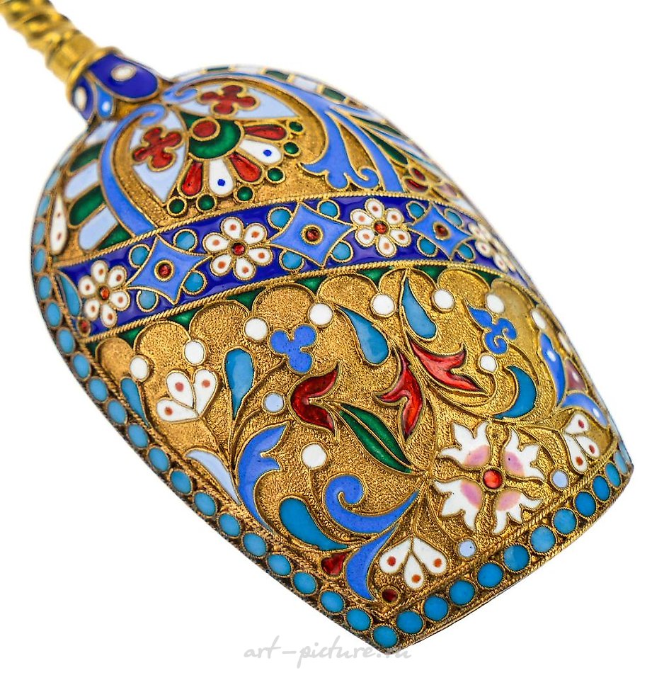 Русское серебро , Русская серебряная лопата с эмалью