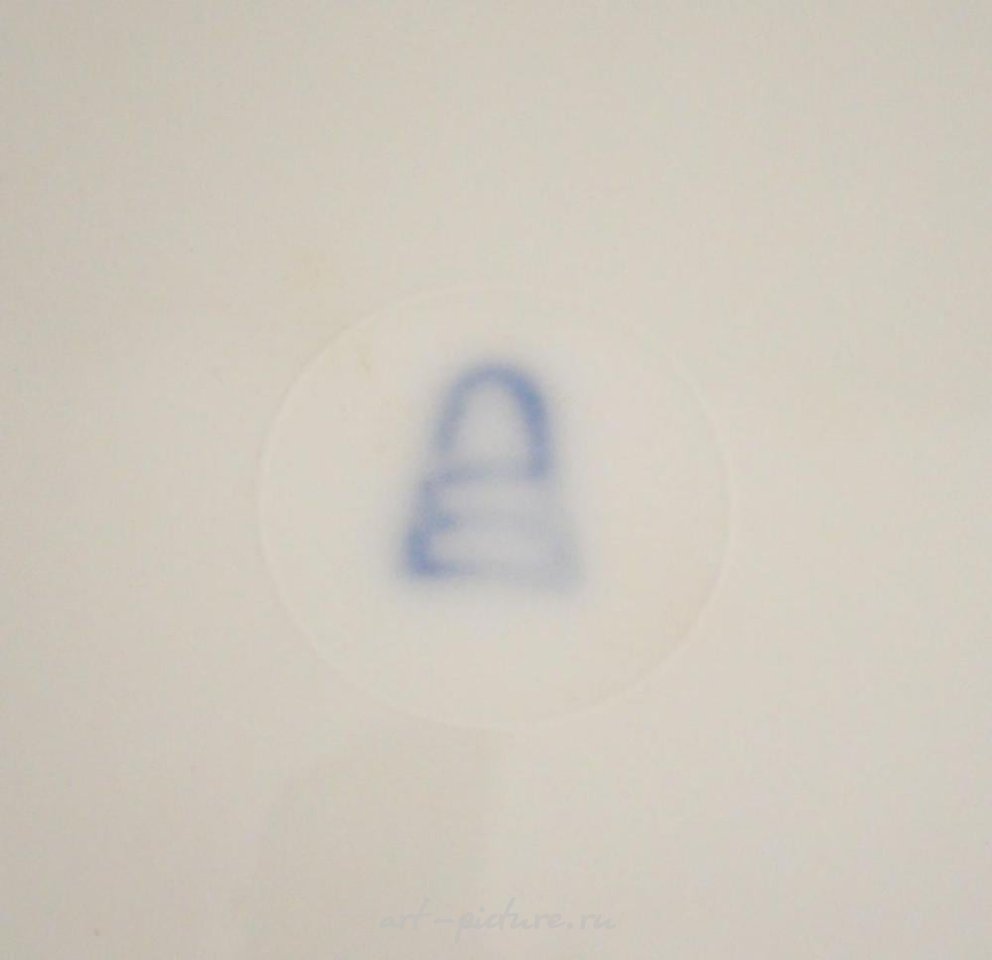 Royal Vienna Porcelain , Pair Royal Vienna Urns Louis XVI & Madame Montespan