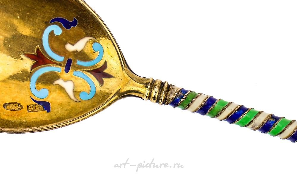 Русское серебро , Русская серебряная ложка с эмалью