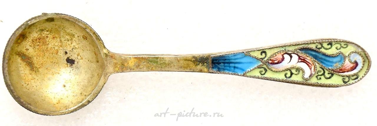俄罗斯银 , 俄罗斯十九世纪的银勺，带有琺瑯装饰。