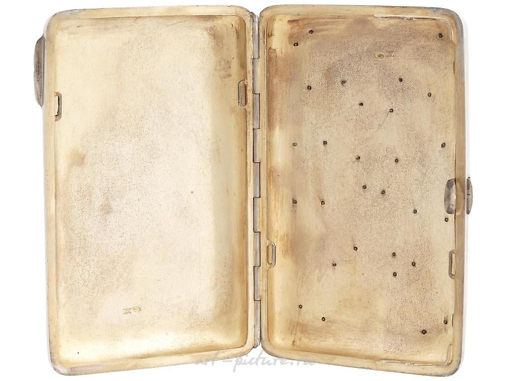 俄罗斯银 , 皇家俄罗斯银质珐琅烟盒