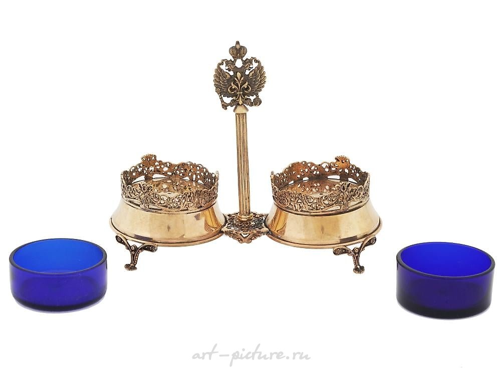 俄罗斯银 , 俄罗斯银盐罐，有两个开放式隔间。