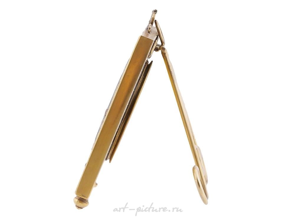 俄罗斯银 , 俄罗斯镀金银饰品，带有钻石的相框