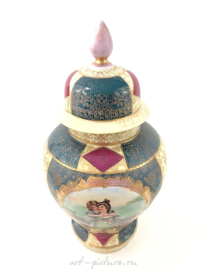 Royal Vienna Porcelain , Royal Vienna Style Gold Gilt Vase
