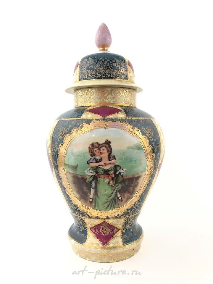 Royal Vienna Porcelain , Royal Vienna Style Gold Gilt Vase