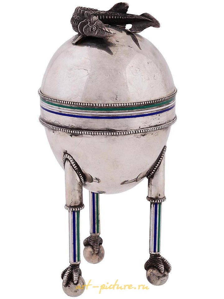俄罗斯银 , 大型俄罗斯银制和珐琅制的蛋形容器