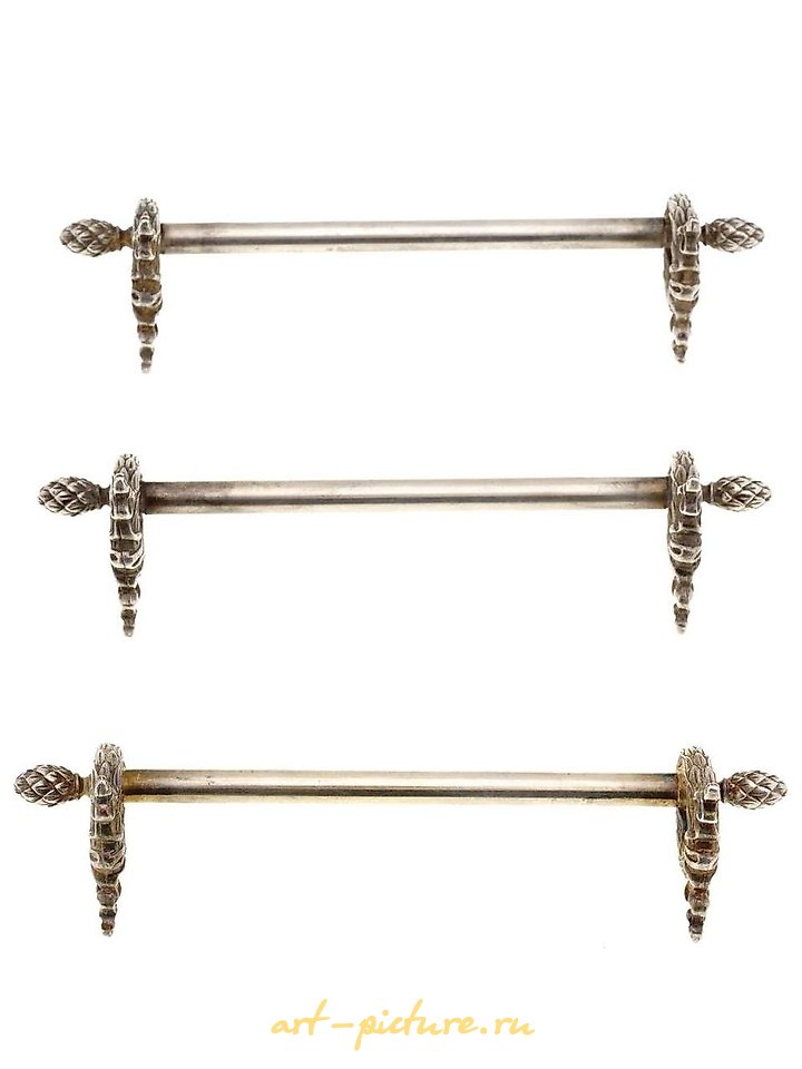 俄罗斯银 , 四个俄罗斯制造的84纯度的银刀架