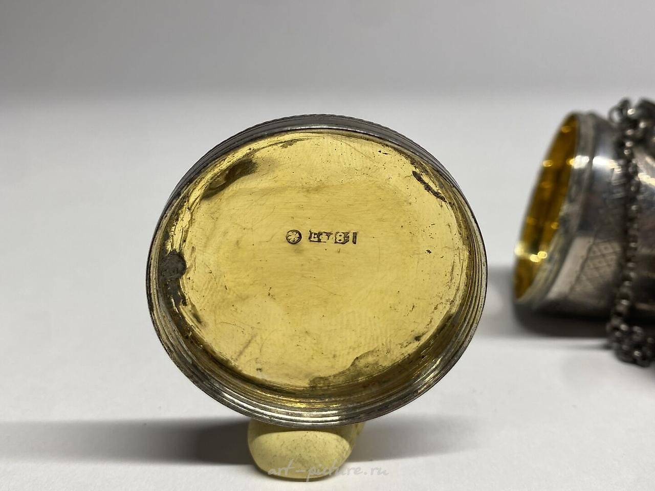 Russian silver , RUSSIA
84 zolotniks silver purse (875 thousandths),...