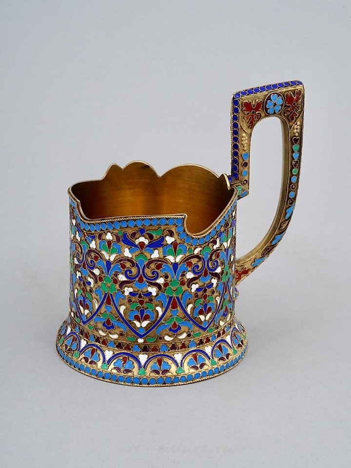 Russian silver , A RUSSIAN SILVER AND CLOISONNE ENAMEL BELT, CIRCA 1900S.