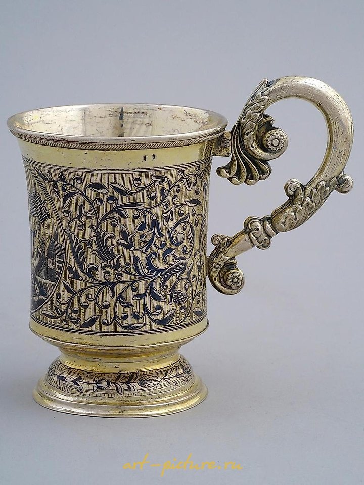 Russian silver , A RUSSIAN SILVER-GILT AND NIELLO CUP 19TH C