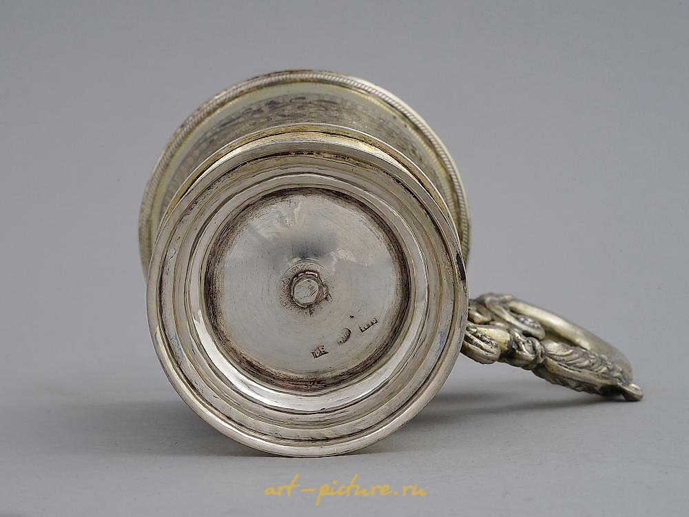 Russian silver , A RUSSIAN SILVER-GILT AND NIELLO CUP 19TH C