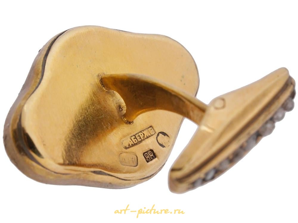 俄罗斯银 , 俄罗斯男士银质镶金、珐琅和钻石袖扣，附带盒子。