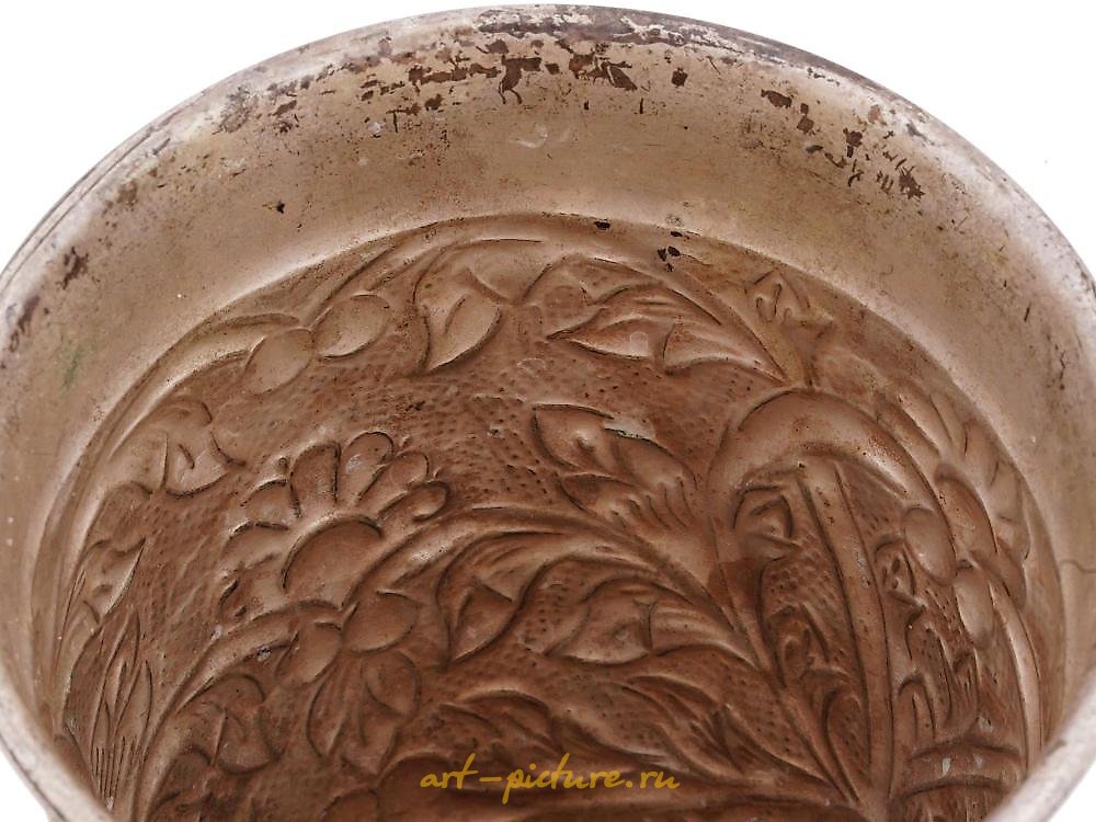 俄罗斯银 , 古董俄罗斯银杯，手工雕刻花卉装饰。