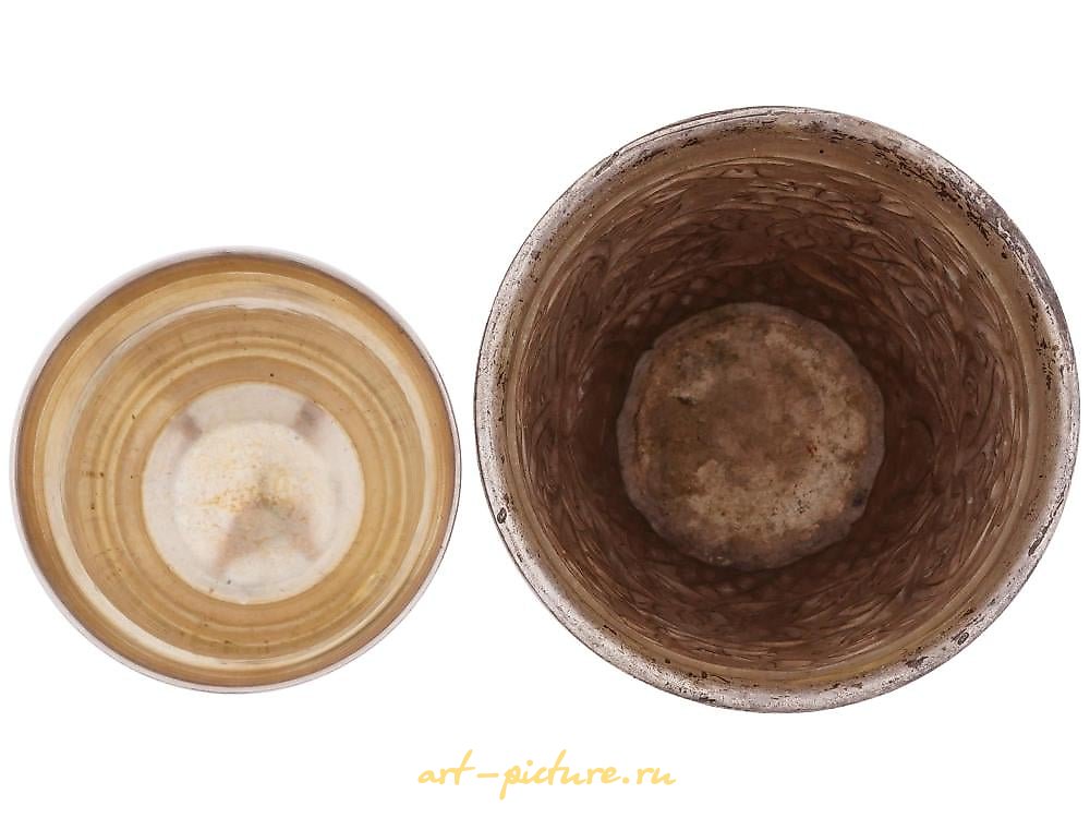 俄罗斯银 , 古董俄罗斯银杯，手工雕刻花卉装饰。