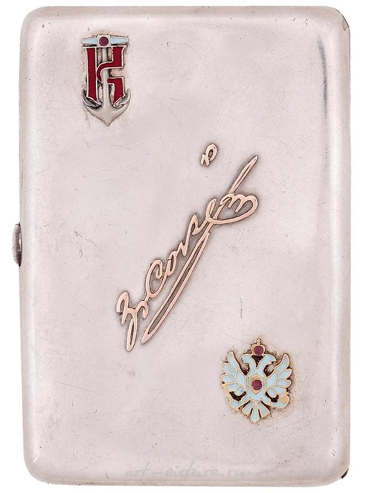 俄罗斯银 , 银镀金和尼尔斯烟盒