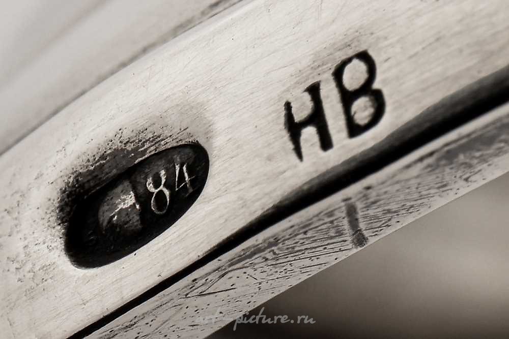 俄罗斯银 , 20世纪初的一对银制双灯烛台