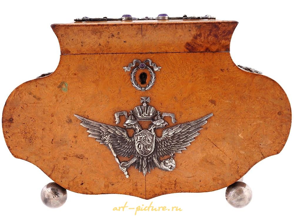 俄罗斯银 , 俄罗斯银质珐琅镶金宝盒，镶有珍贵宝石。