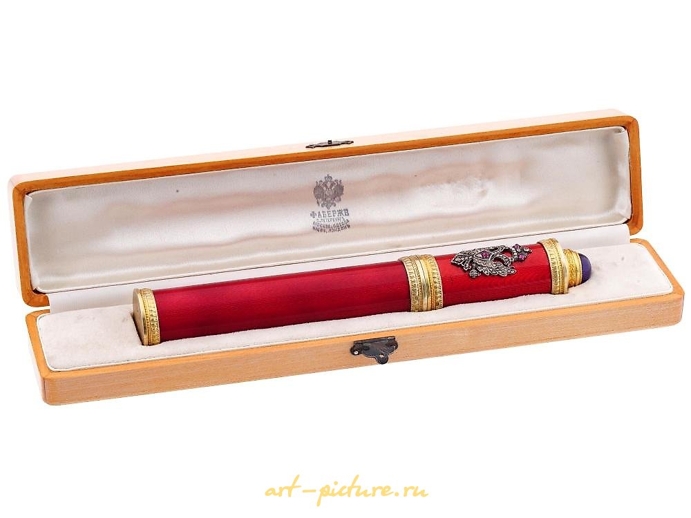 俄罗斯银 , 俄罗斯镀金银烟盒。