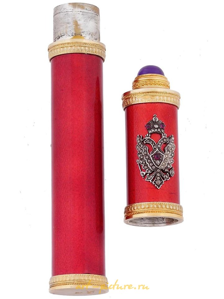 俄罗斯银 , 俄罗斯镀金银烟盒。