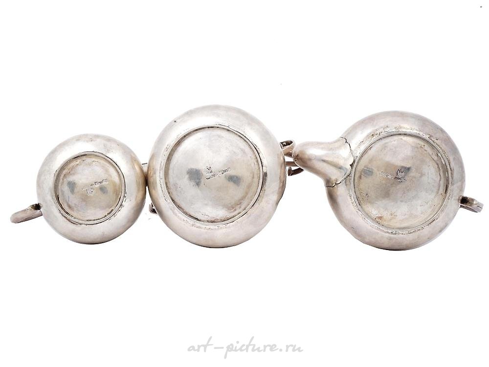 Русское серебро , Антикварный русский серебряный чайный сервиз от Губкина, 1856 год