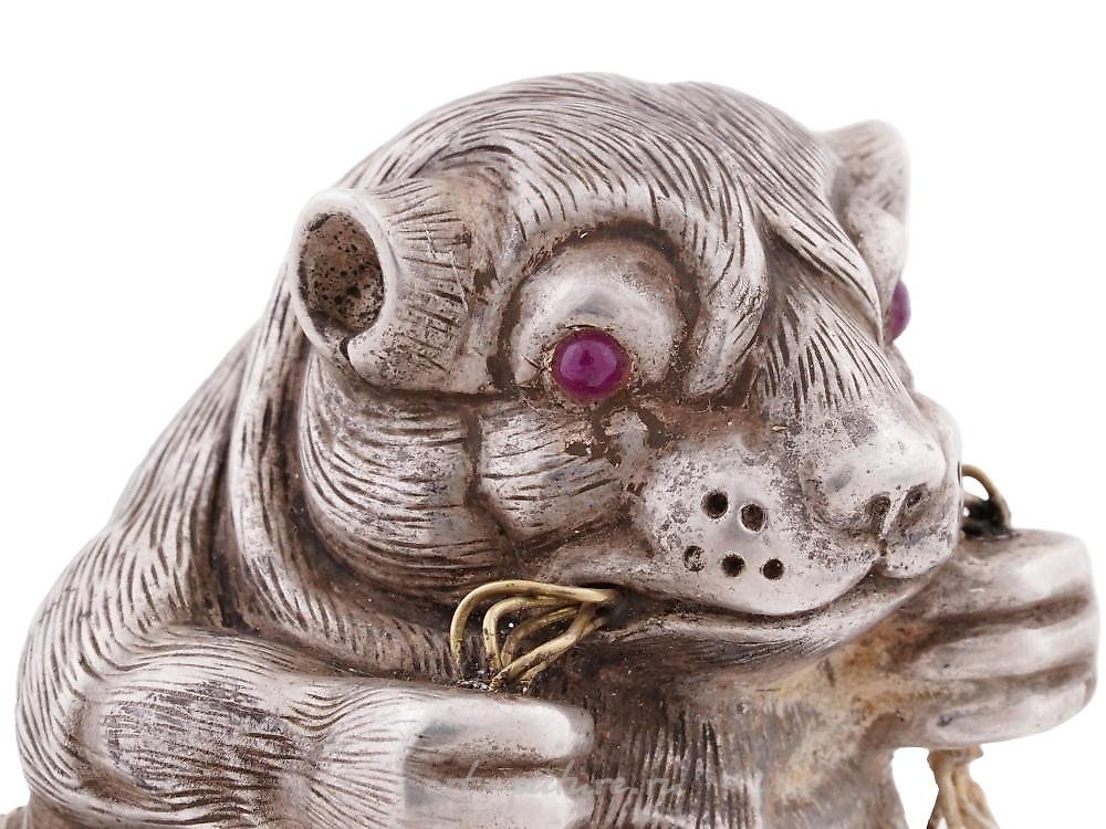Русское серебро , Русская серебряная фигурка мышки с рубиновыми глазами
