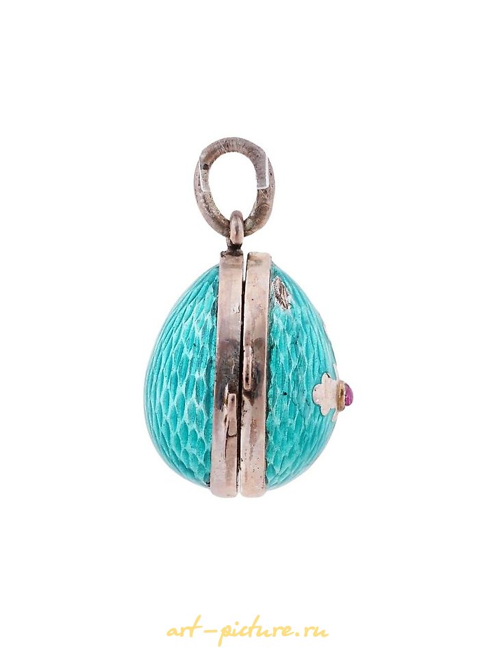 俄罗斯银 , 俄罗斯银质珐琅复活节蛋形吊饰