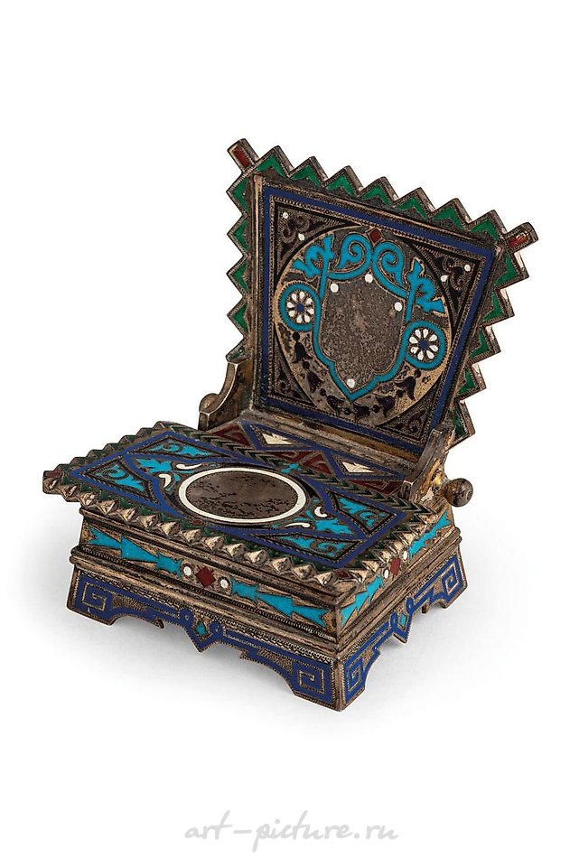 俄罗斯银 , 萨列拉的银制和珐琅宝座，莫斯科，1887年，大师伊·P·赫列布尼科夫