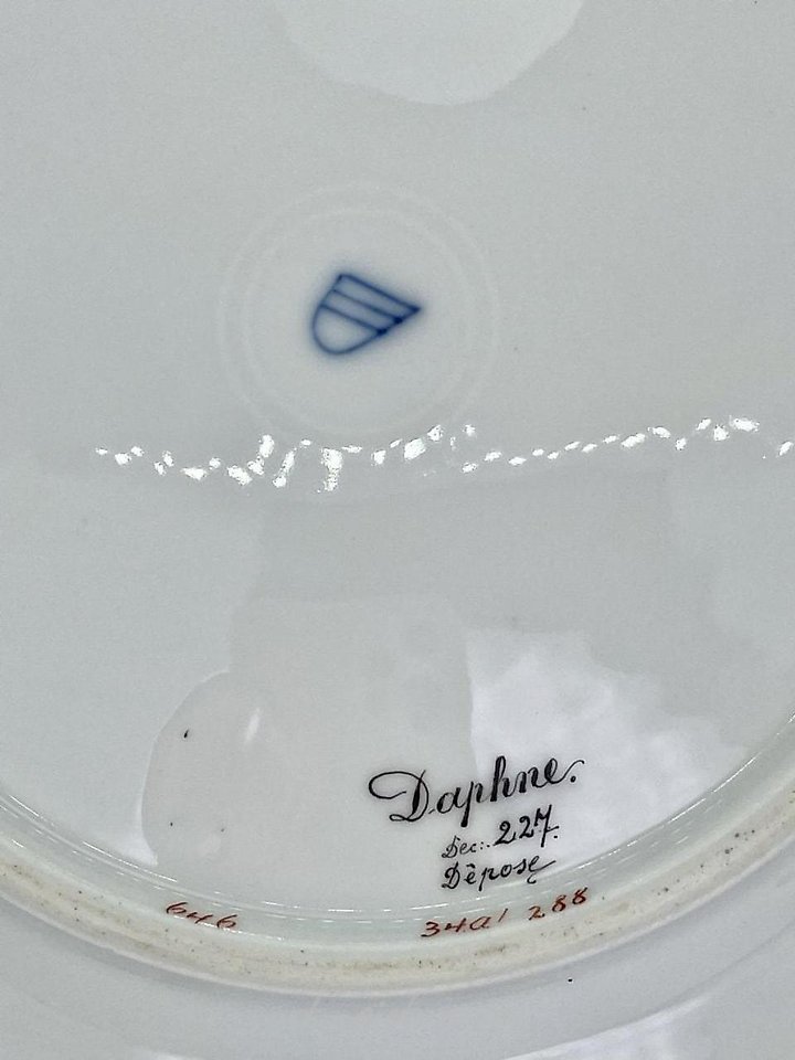 Royal Vienna Porcelain , ART NOUVEAU ROYAL VIENNA PORTRAIT PLATE