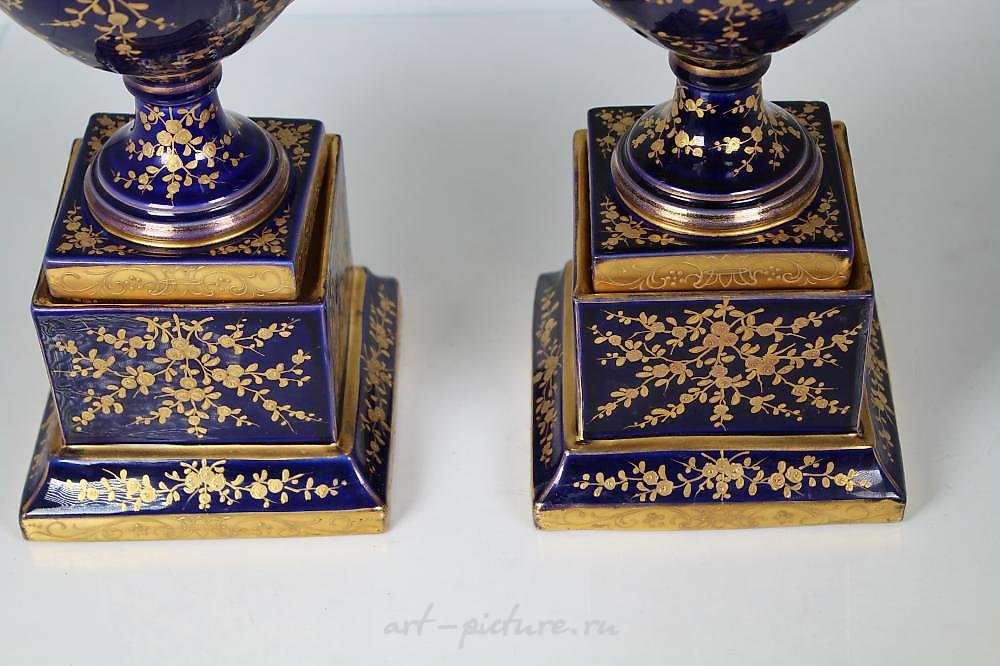 Royal Vienna Porcelain , (2) Exceptional Royal Vienna Hand Painted Urns
