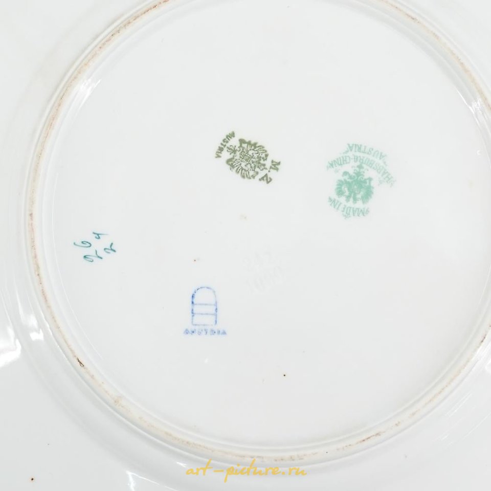 Royal Vienna Porcelain , (3 Pc) Herend Porcelain Koi Fish Figurine Grouping Set