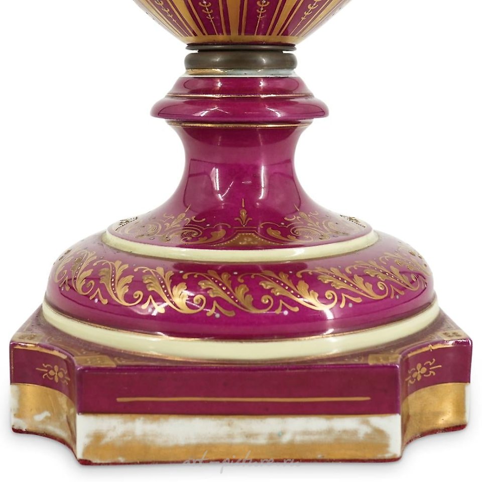 Royal Vienna , Большая фарфоровая ваза "Райская Вена" с голыми женщинами и золотыми ручками