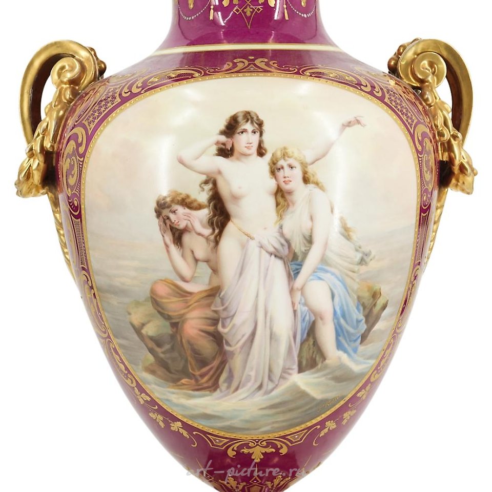 Royal Vienna , Большая фарфоровая ваза "Райская Вена" с голыми женщинами и золотыми ручками