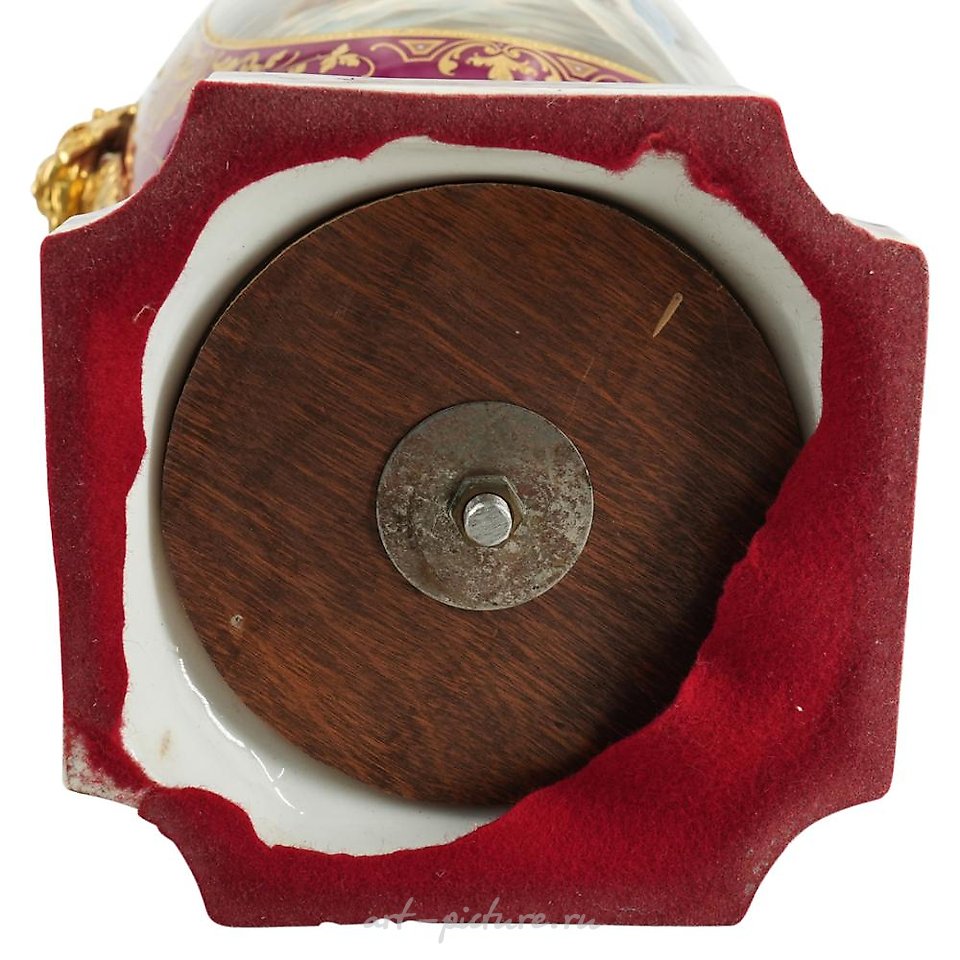 Royal Vienna , Большая фарфоровая ваза "Райская Вена" с голыми женщинами и золотыми ручками