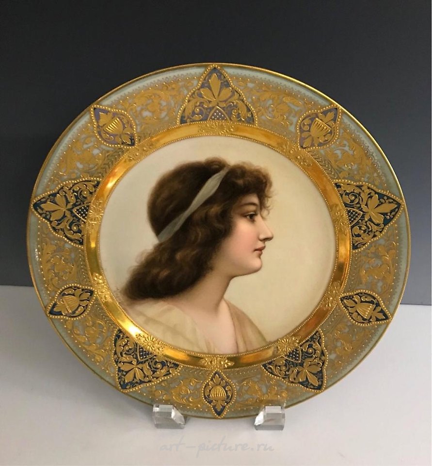 Royal Vienna Porcelain , 19TH C. ROYAL VIENNA PORCELAIN PLATE