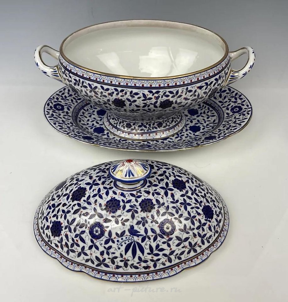 Royal Vienna Porcelain , A VERY LARGE ROYAL VIENNA SOUP TUREEN AND UNDER PLATE