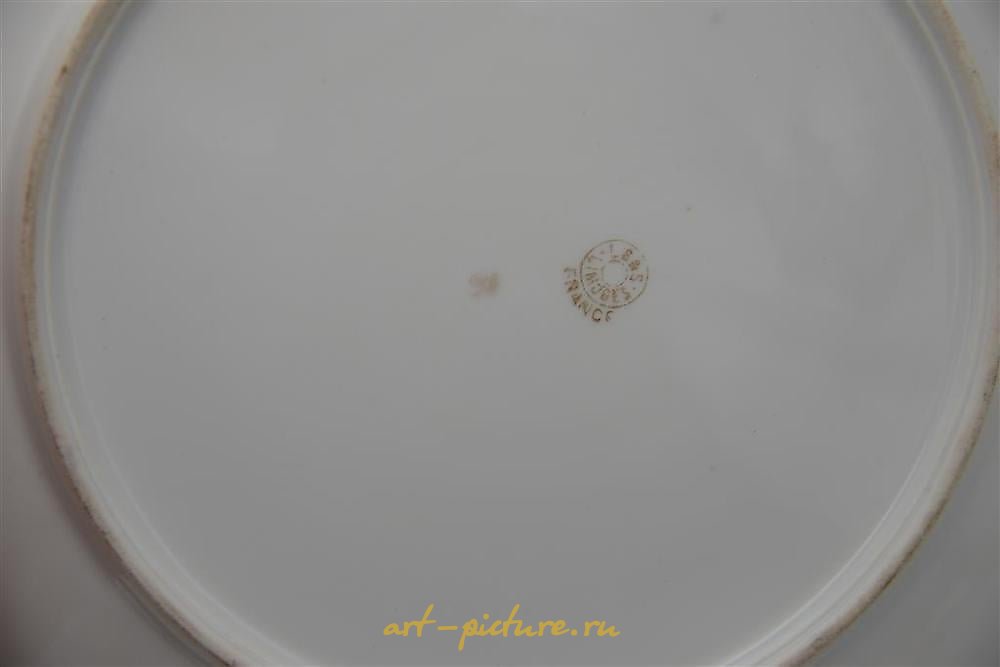 Royal Vienna , Портретные тарелки:Royal Vienna, Лимож, Дрезден, "Леда и лебедь"