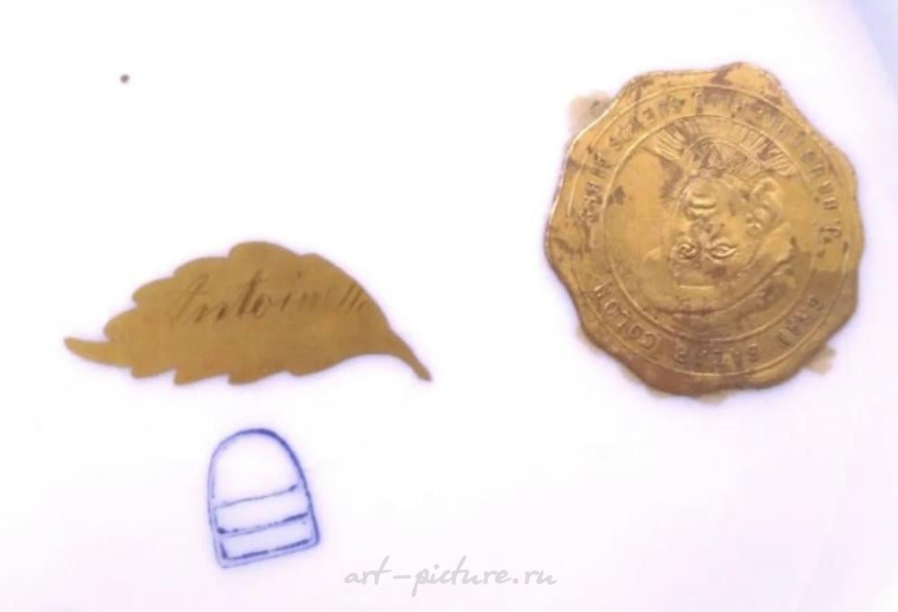 Royal Vienna Porcelain , 19TH C. ROYAL VIENNA PLATE SIGNED WAGNER