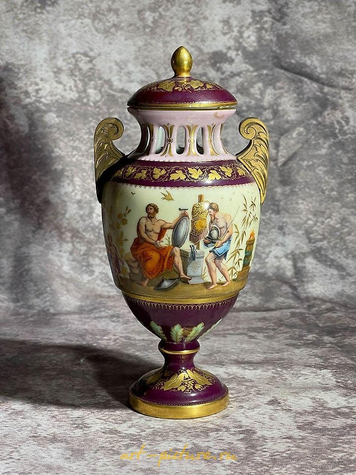 Royal Vienna Porcelain , Royal Vienna Porcelain Vase