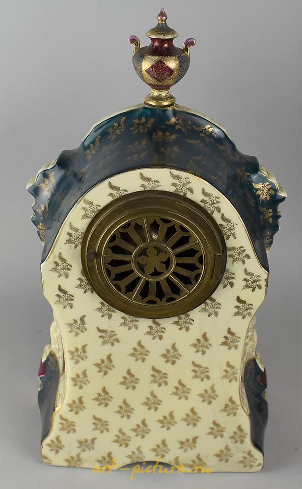 Royal Vienna Porcelain , A Royal Vienna Lidded Pedestal Vase of Urn Form with Central...